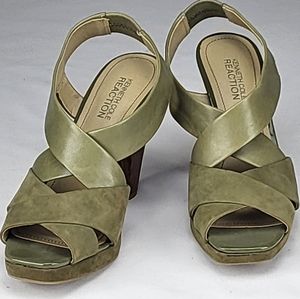 Kenneth Cole Reaction Olive Green Size 6